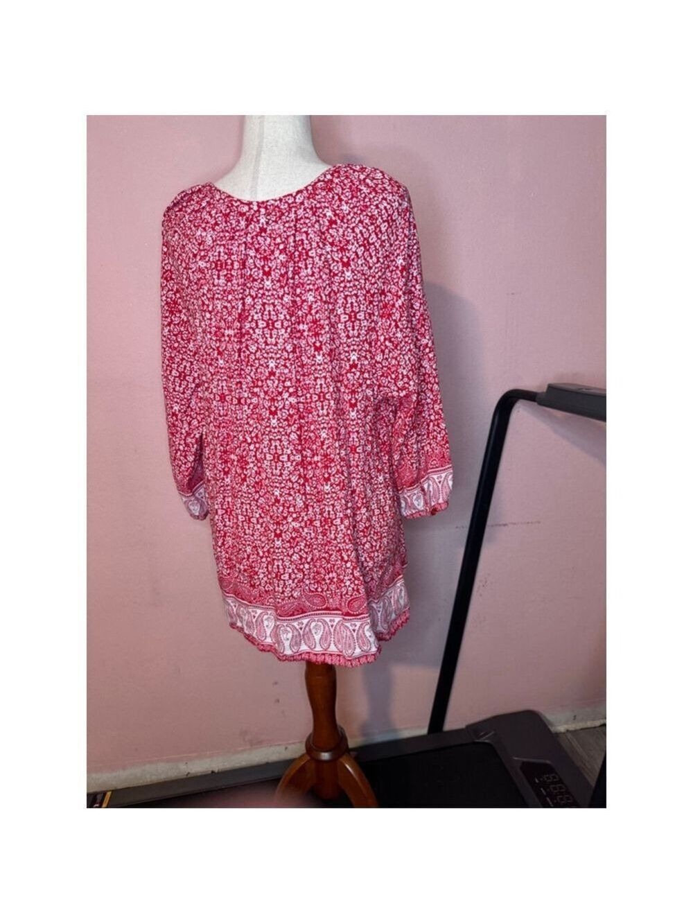 Jones & Co. red shirt so 1x. 100% rayon. Long sleeve lightweight, white flowers - Picture 7 of 10